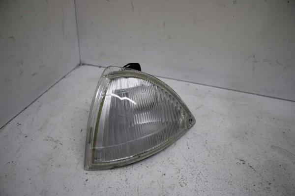 CLIGNOTEUR GAUCHE SUZUKI SWIFT 1989-1996 - Vue 1